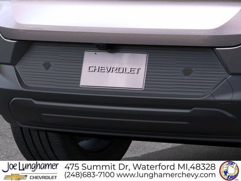 New 2026 Chevrolet Equinox EV LT w/ Convenience Package II FWD image 16