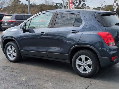 Used 2019 Chevrolet Trax LS w/ Tint and Cruise Package image 6