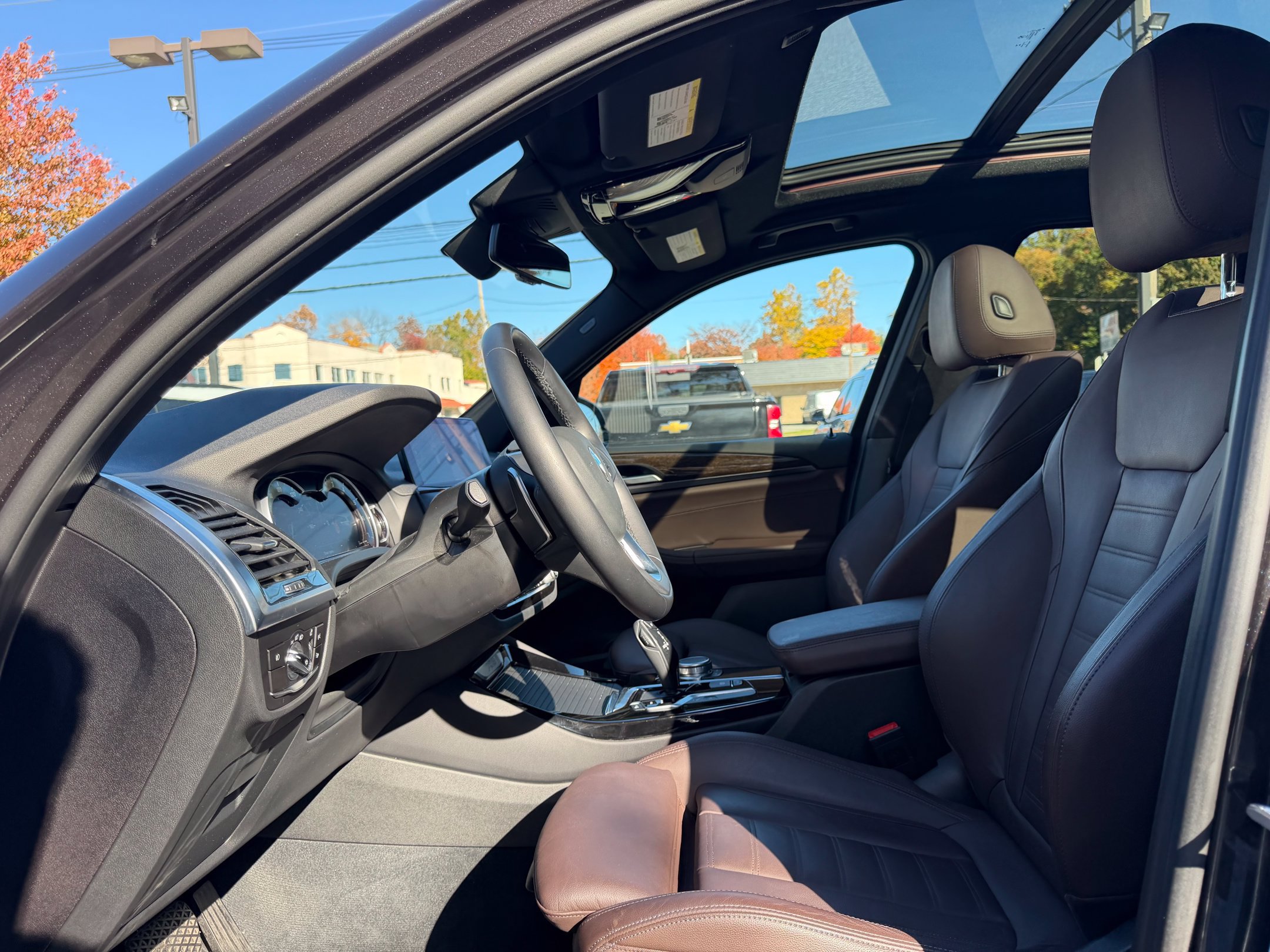 Used 2019 BMW X3 xDrive30i w/ Driving Assistance Package AWD/4WD image 18