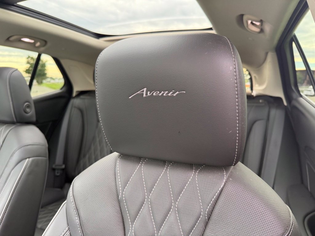 Used 2023 Buick Envision Avenir AWD/4WD image 29