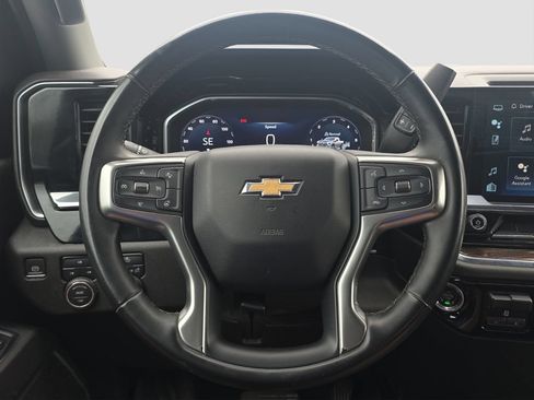Used 2024 Chevrolet Silverado 3500 LT w/ Convenience Package AWD/4WD image 9