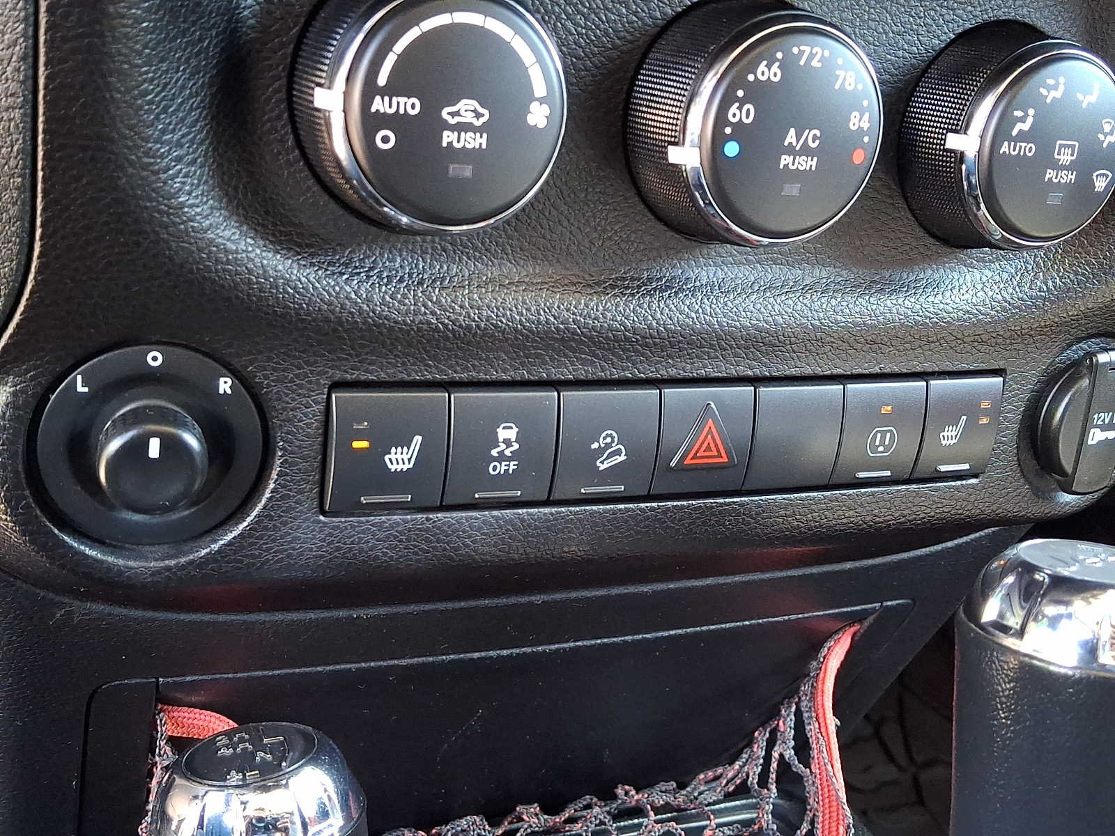 Certified 2018 Jeep Wrangler Unlimited Rubicon AWD/4WD image 22