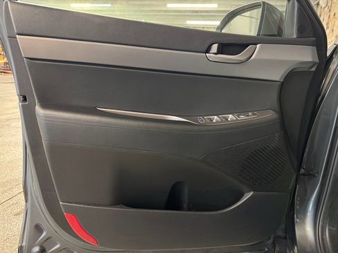 Used 2021 Hyundai Palisade SEL w/ Convenience Package image 16