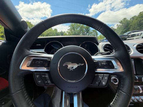 Used 2017 Ford Mustang GT Premium w/ Equipment Group 401A RWD image 25