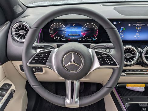New 2026 Mercedes-Benz GLB 250 image 19