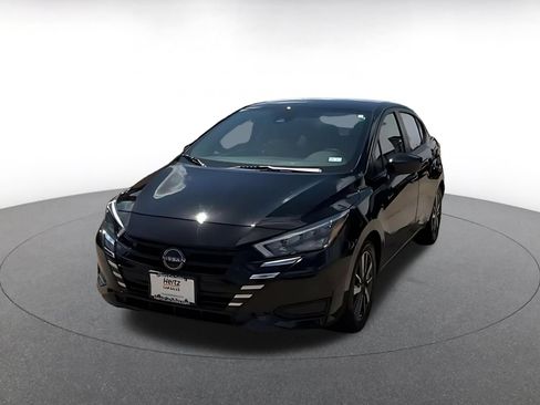 Used 2025 Nissan Versa SV FWD image 7