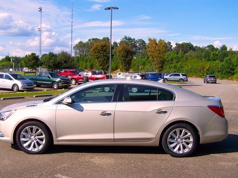 Used 2014 Buick LaCrosse image 5