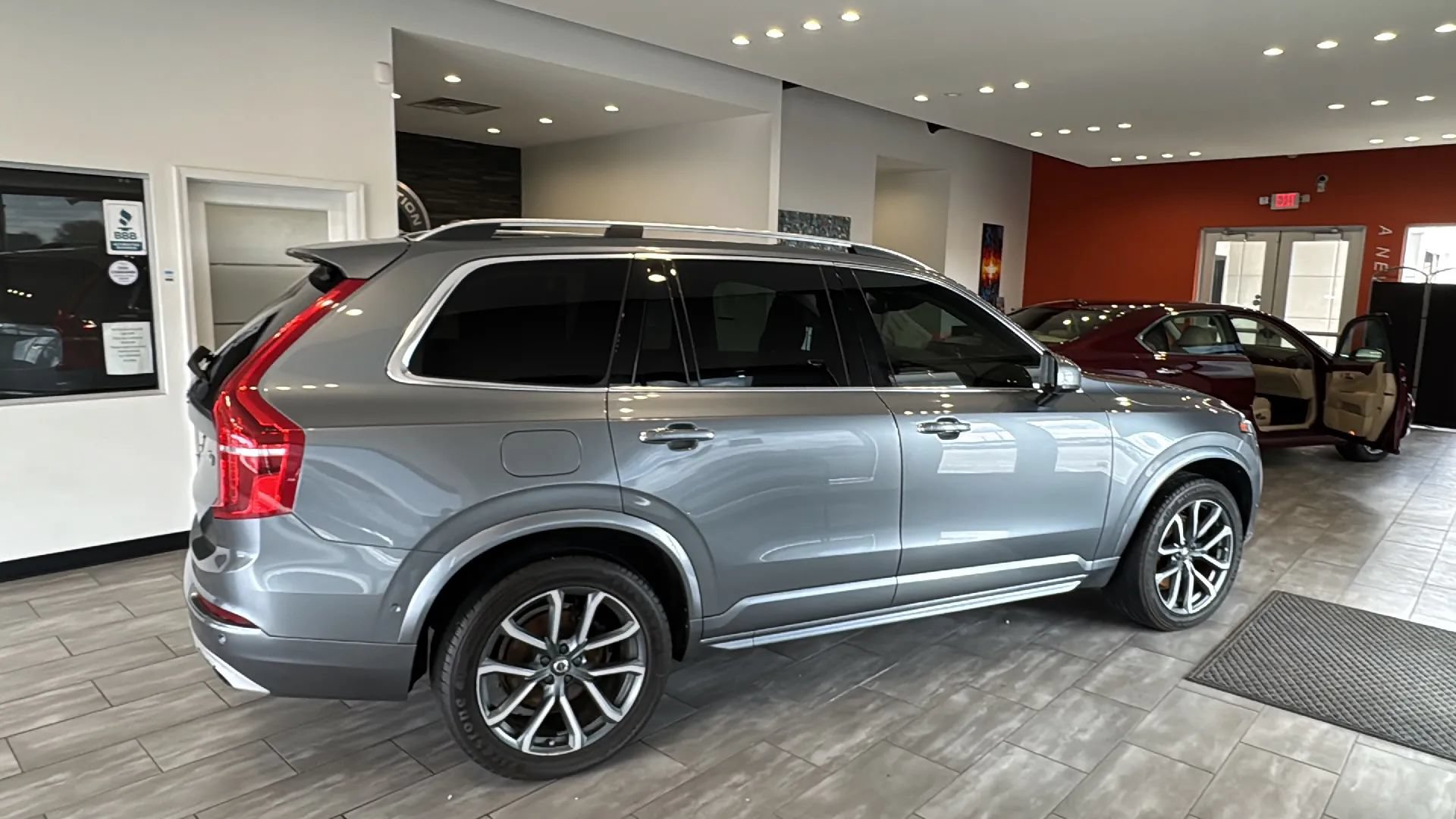 Used 2017 Volvo XC90 T6 Momentum w/ Vision Package AWD/4WD image 13