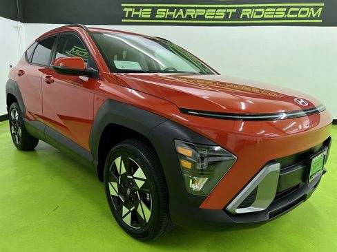 Used 2025 Hyundai Kona SEL AWD/4WD image 2