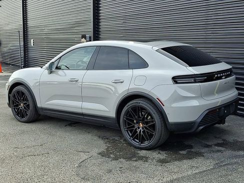 New 2026 Porsche Macan 4 Electric AWD/4WD image 3