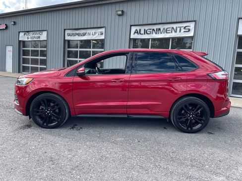 Used 2024 Ford Edge ST w/ Equipment Group 401A AWD/4WD image 4