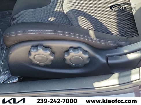 Used 2024 Nissan Z Sport w/ Floor Mat Package image 14