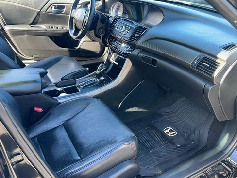 Used 2017 Honda Accord Sport Special Edition image 33