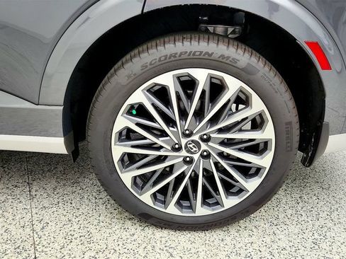Used 2026 Hyundai Palisade Calligraphy FWD image 9