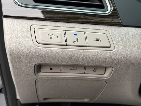 Used 2016 Hyundai Sonata Limited w/ Option Group 02 image 24