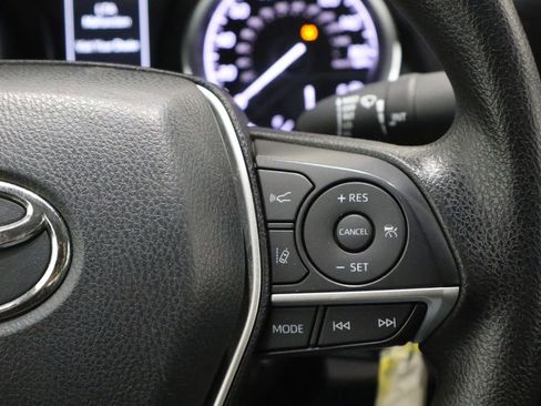 Used 2022 Toyota Camry LE image 24