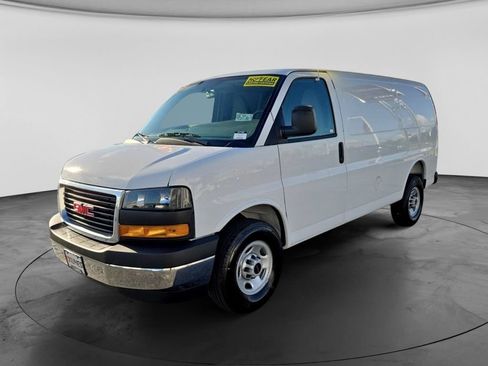 New 2026 GMC Savana 3500 w/ Driver Convenience Package RWD image 12