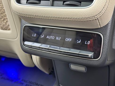 Used 2020 Mercedes-Benz GLS 580 4MATIC image 44