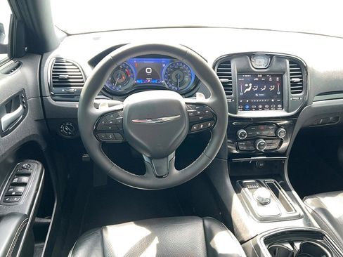 Used 2023 Chrysler 300 S w/ Comfort Group RWD image 14
