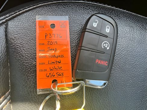 Used 2019 Jeep Compass Limited w/ Safety & Security Group AWD/4WD image 32