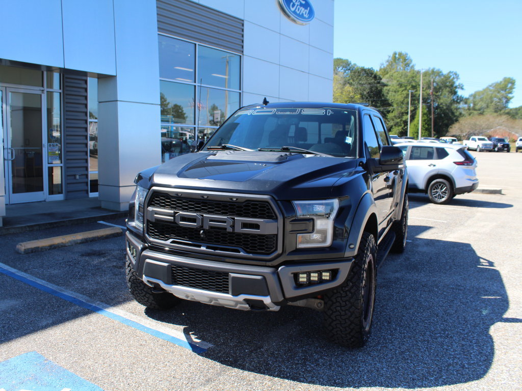 Used 2019 Ford F150 Raptor w/ Equipment Group 802A Luxury AWD/4WD image 6