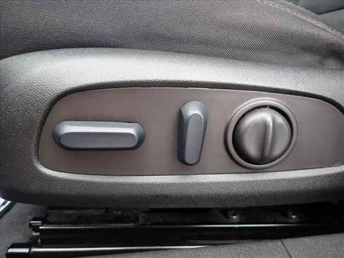 Used 2022 Chevrolet Malibu LT FWD image 11