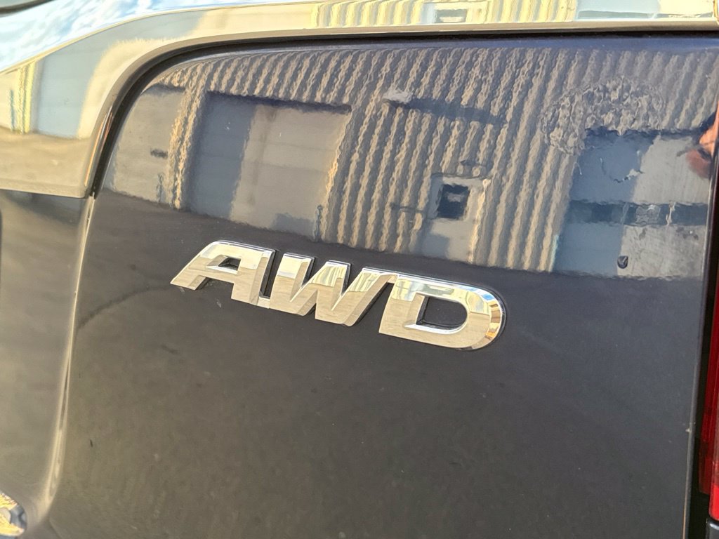 Used 2015 Honda CR-V LX image 9