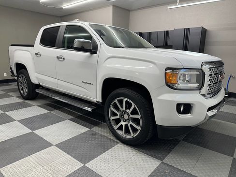 Used 2020 GMC Canyon Denali image 5