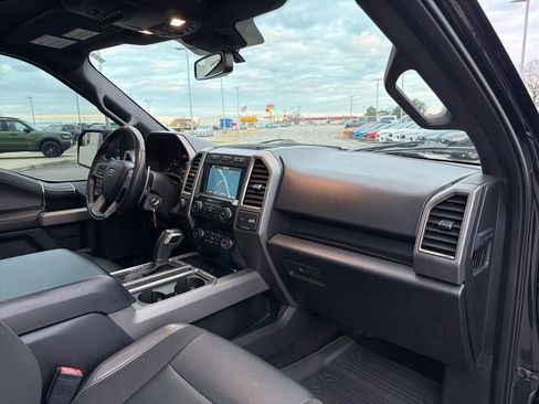 Used 2019 Ford F150 Raptor w/ Equipment Group 801A Mid image 21