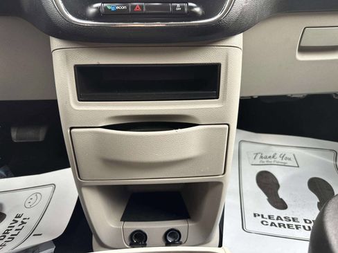 Used 2014 Dodge Grand Caravan SE w/ Quick Order Package 29E SE FWD image 29