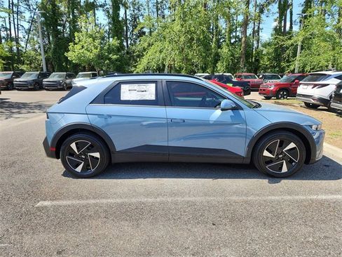 New 2025 Hyundai Ioniq 5 SEL image 2