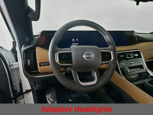 Certified 2025 Nissan Armada Platinum Reserve image 18