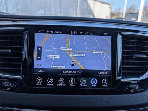 Used 2017 Chrysler Pacifica Touring-L Plus image 12