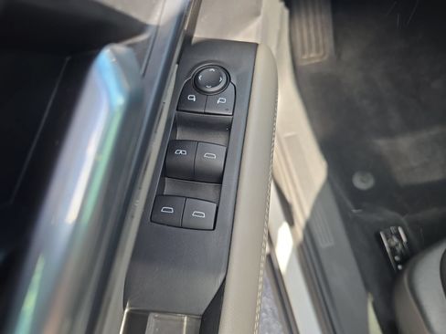 Used 2025 GMC Terrain Elevation FWD image 14