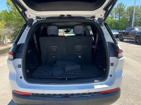 Used 2021 Jeep Grand Cherokee L Laredo AWD/4WD image 15
