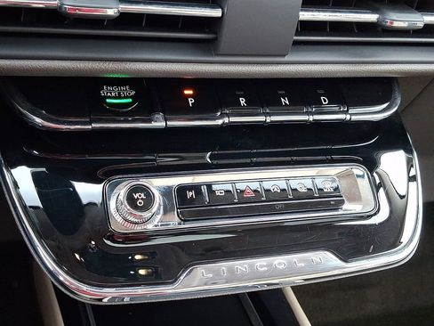 Used 2023 Lincoln Corsair Reserve w/ Equipment Group 201A image 15