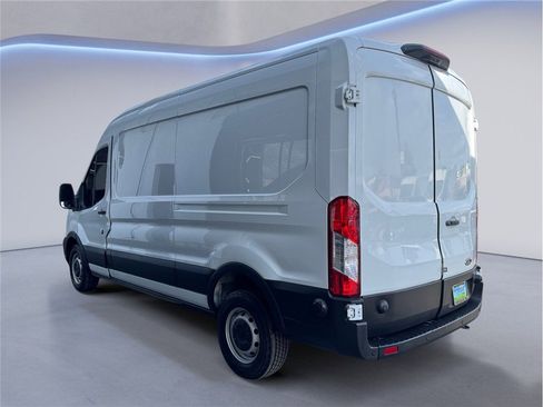 Used 2020 Ford Transit 250 Medium Roof w/ Load Area Protection Package image 4