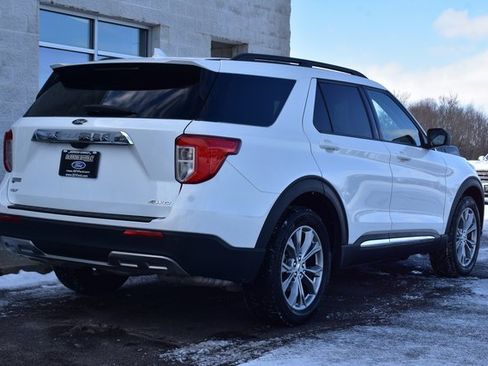 Used 2023 Ford Explorer XLT w/ Equipment Group 202A image 11