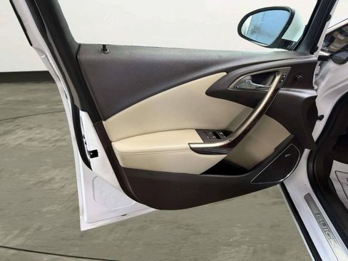 Used 2015 Buick Verano Leather w/ Experience Buick Package FWD image 13