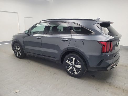 Used 2022 Kia Sorento S image 3