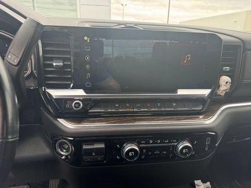 Used 2023 GMC Sierra 1500 Elevation w/ LPO, Elevation Black Package AWD/4WD image 8