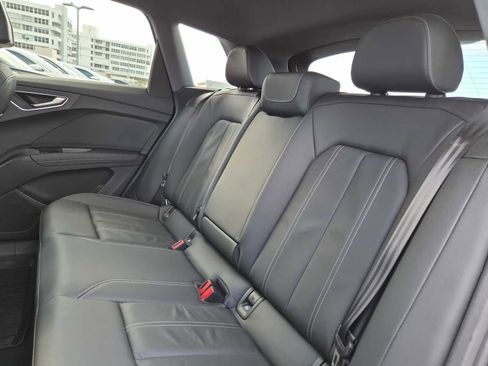 Used 2022 Audi Q4 e-tron Premium image 19