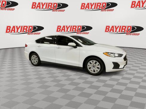 Used 2020 Ford Fusion S image 2