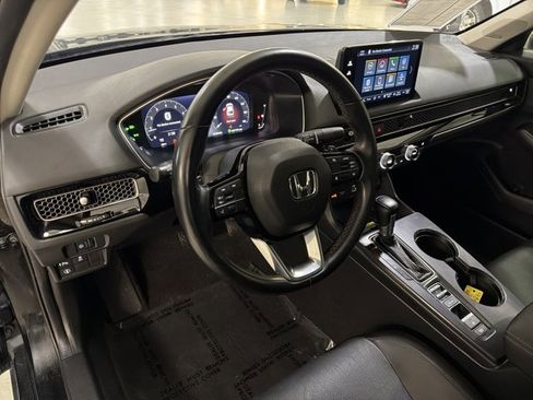 Used 2023 Honda Civic Touring image 14