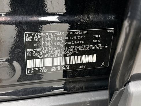 Used 2025 Toyota RAV4 XLE w/ Convenience Package AWD/4WD image 25