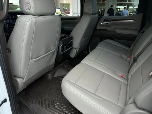 Used 2024 Chevrolet Silverado 1500 LTZ AWD/4WD image 15