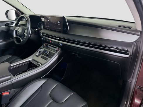 Used 2024 Hyundai Palisade SEL image 32