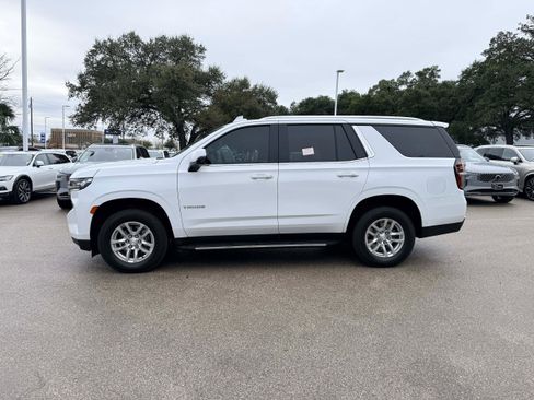 Used 2022 Chevrolet Tahoe LT w/ Luxury Package image 3