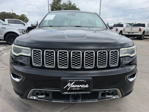 Used 2017 Jeep Grand Cherokee Overland w/ Jeep Active Safety Group AWD/4WD image 6