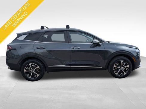 Certified 2024 Kia Sportage EX image 7